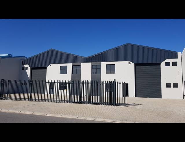 1,107M² FACTORY TO LET IN SAXENBURG PARK 2